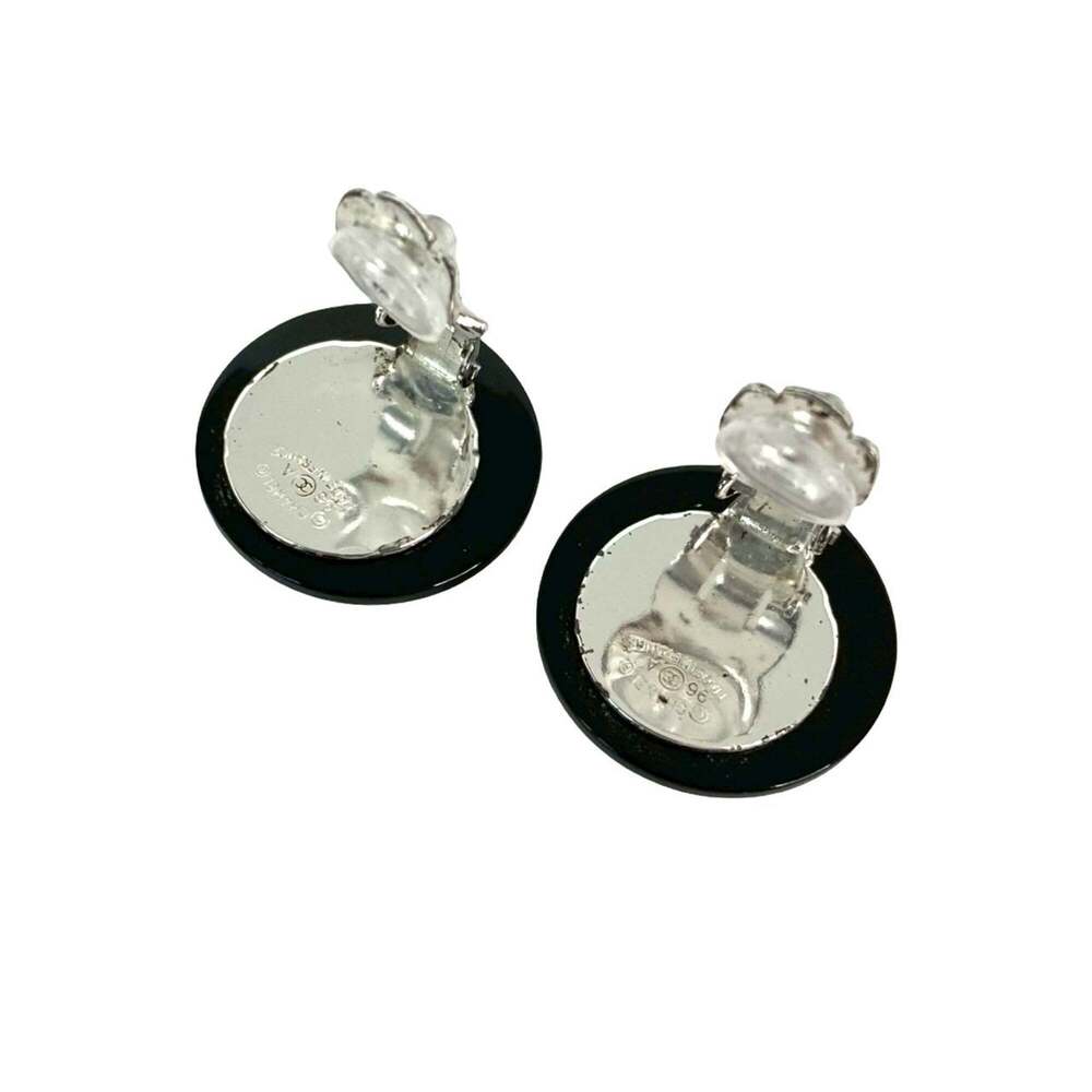 CHANEL Vintage Black Logo Earrings - Picture 6 of 6